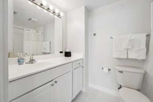 2BR Executive City Suite With Gym & Pool 2BR Executive City Suite With Gym & Pool