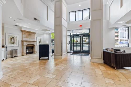 2BR Executive City Suite With Gym & Pool 2BR Executive City Suite With Gym & Pool