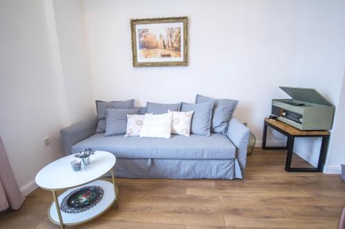 Lion's Bridge boutique 2BDRM apt, top center gem, София (фото 7)