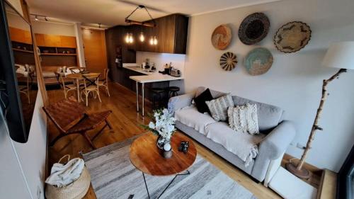 HOM I De Lujo Depto 3PAX Terraza y Piscina Temperada