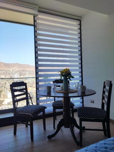 HOM I Amplio HomeEstudio con Terraza 2Pax 0217
