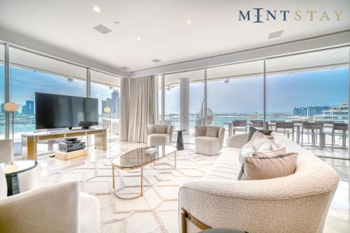 FIVE Palm Jumeirah Residences - Mint Stay, Dubaj