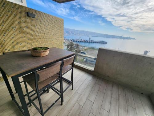 HOM I Estudio Nuevo con preciosa Vista y Estacionamiento