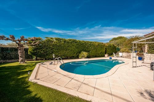 La Cigale - T2 de plain pied avec piscine partagée - Location saisonnière - Puget-Ville