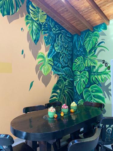 Exterior view, Hotel Las Palmas in La Virginia