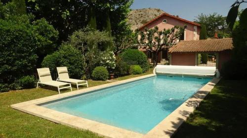 Villa de 3 chambres avec piscine privee jardin clos et wifi a Cavaillon - Location, gîte - Cavaillon