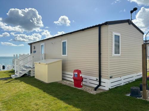 Regal Beachside pitch 22 Creek Caravan Park