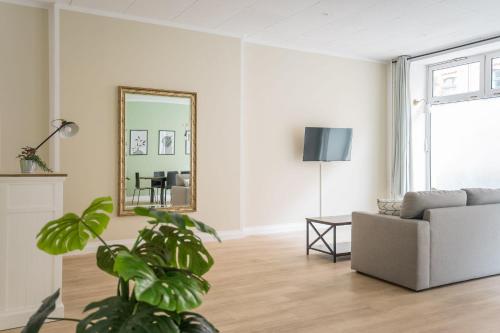 Spacious Family Apartment with 2 Bedrooms, Berlin (photo 11)
