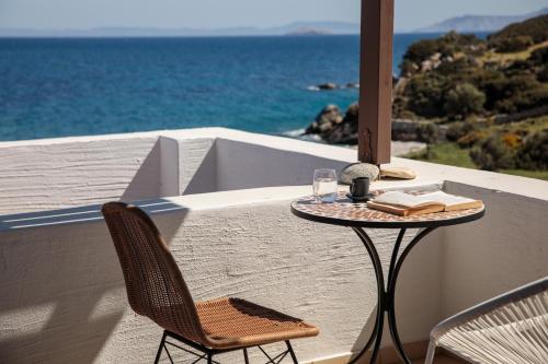 Apiliotis sunrise beach villa