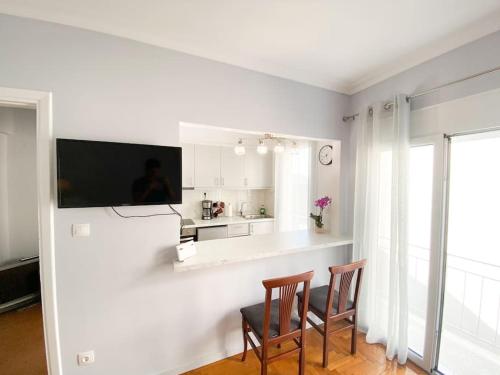 6th Floor Apartment in Athens, Atene