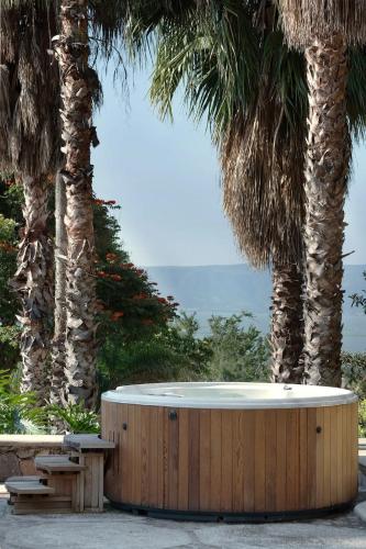 3 Bedroom Spacious Villa with Pool & Lake view in Ajijic, Mexico