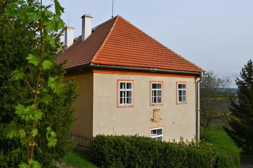 Zámecká lesovna (Zamecka lesovna) in Zlutice