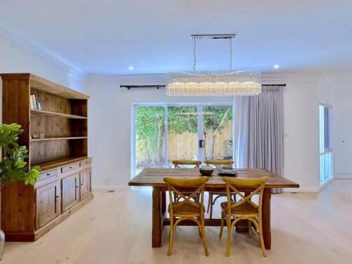 Luxury Designer Home Villa Surrey Hills