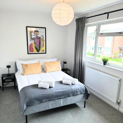 Newly refurbished 2 bed in Thame in 泰姆