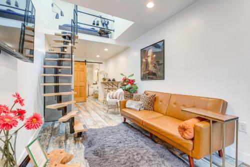 Denver Tiny House Walk to Cafes, Bars, Eateries! in Denver, USA