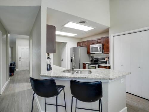 Texan Hideaway - Cozy Convenient Comfortable in ลูอิสวิลล์ (TX)