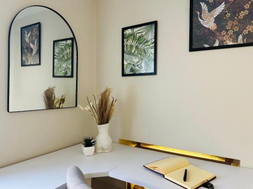 Stylish modern flat in SW London - Tap to explore photos