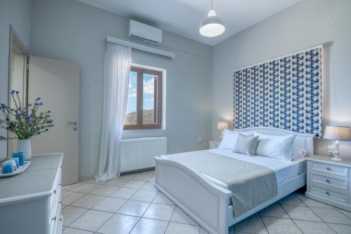 Sunbeam Village House- 5min from Falassarna Bch