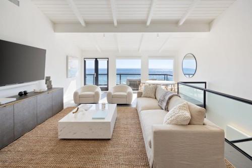 Villa Sole by Stay Awhile Villas in Malibu, USA