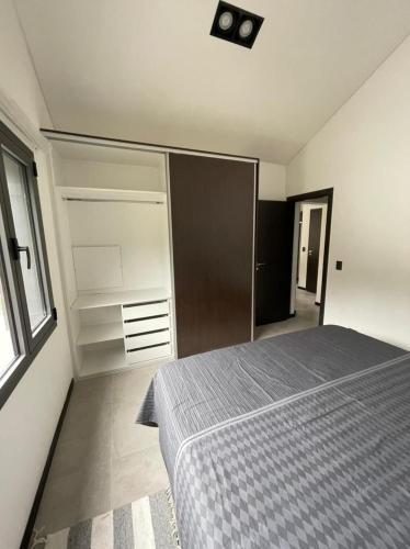 Apartment image 10