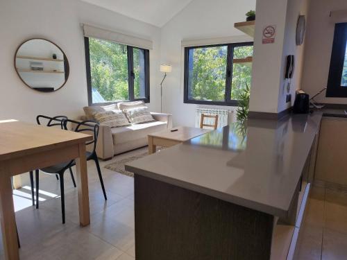 Apartment image 6