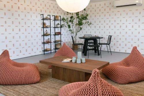 Harmony Tea House on El Dorado in Yucca Valley, USA