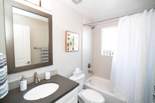 4-Bed Gem near Sloans Lake in Denver, USA