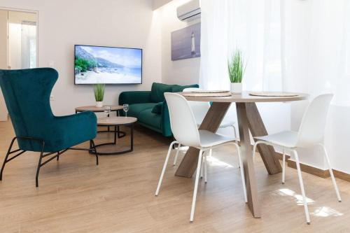 Kipseli New Modern Cosy Apartments Apt No 1 - image 6