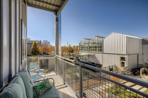 Modern 2BR Condo Walk to all RiNo Attractions