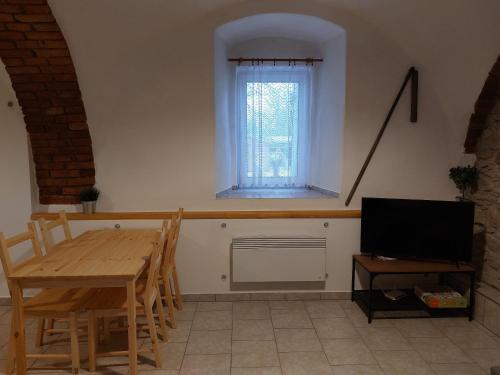 บริการและสิ่งอำนวยความสะดวก, Apartmány ve Dvoře (Apartmany ve Dvore) in สวราทัช