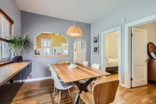 RiNo Charmer 2bd Family Home Ev Charger in Denver, USA