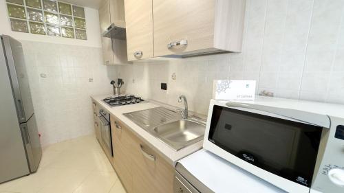 Hellen House by Ca-Sa Check - image 3