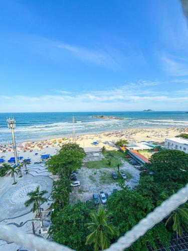 Apto vista mar em Pitangueiras, Guarujá