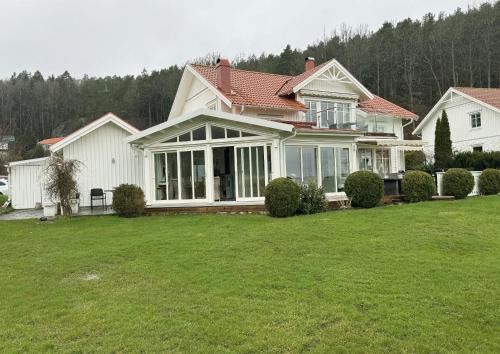 Exclusive villa with sea view in Uddevalla