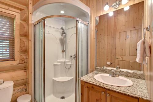 Family Fun Private Outdoor Hot Tub - Laurentides