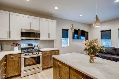 Ramblers Retreat Sleeps 8 Lakefront View in Georgetown, USA