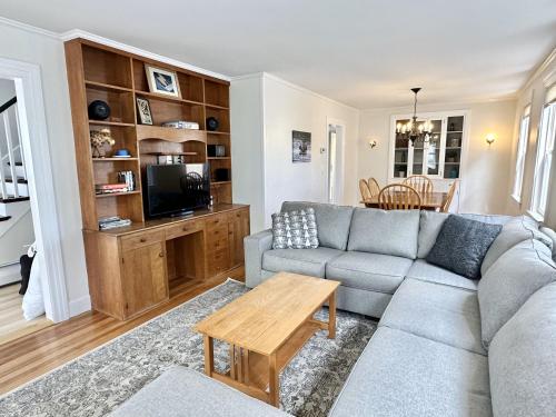 Large 3BR Home in Downtown Bar Harbor! [Eden West]