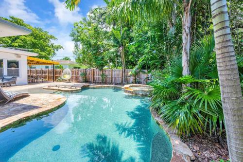 Modern Tropical Pool House North Miami Hot Tub in Miami, USA