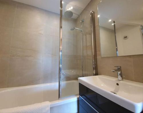 C11, 72m2, 3 bedrooms, next to the ski lift, Samoëns (zdjęcie 8)