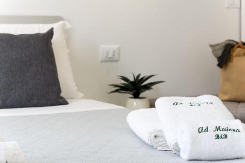 Standard Double Room image 3
