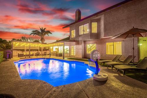 Solstice on Summit Family Retreat-Pool-Putt Grn-Sleeps 10, Chandler