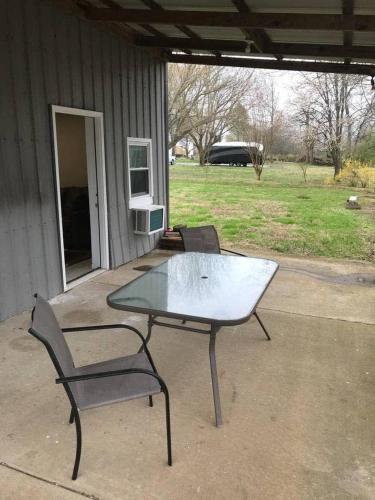 Cozy Room Near Downtown Hendersonville in Hendersonville (TN)