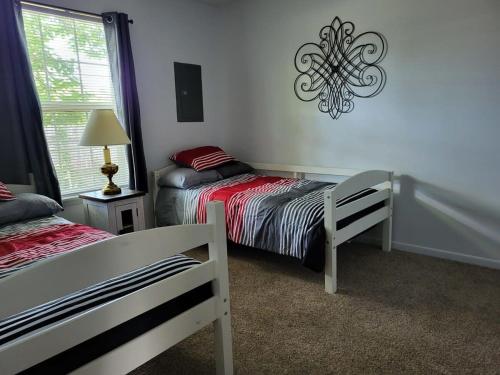 Welcome Home to this 2 bedroom 1 bath apartment near TTU in Cookeville, USA