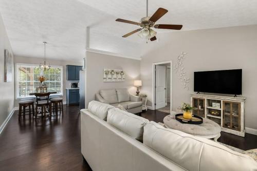 Burgess Falls bungalow minutes from Cookeville