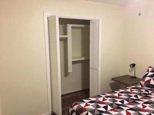 Two-bed one-bath downstairs close to Fort Sill! - image 12