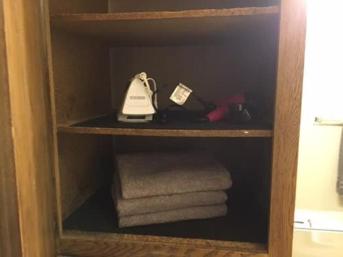 Simple 1-bedroom unit upstairs close to Fort Sill! - image 12