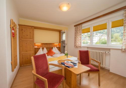 Hotel Pension Hubertus - main image