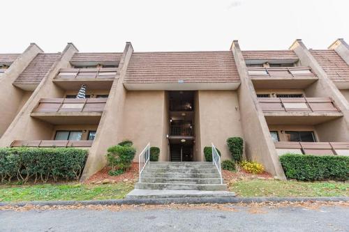 2 Bed/ 1 Bath efficiency Apartment- Close to Downtown! in Chattanooga, USA