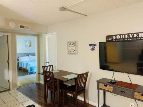 2 Bed/ 1 Bath efficiency Apartment- Close to Downtown! in Chattanooga, USA