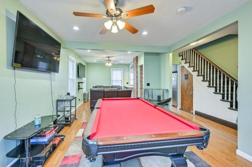 Jersey City Apartment with Game Room 7 Mi to NYC! in Jersey City, USA